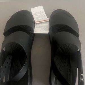 Size 10 Crocs Wedge Sandals
